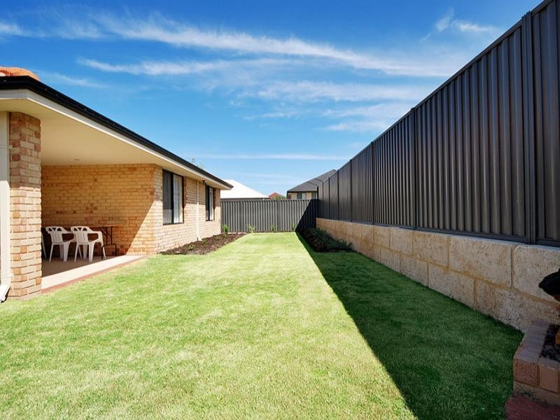 31 Beechwood Circle, Aveley WA 6069