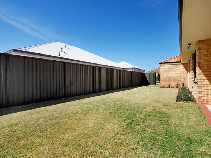 31 Beechwood Circle, Aveley WA 6069