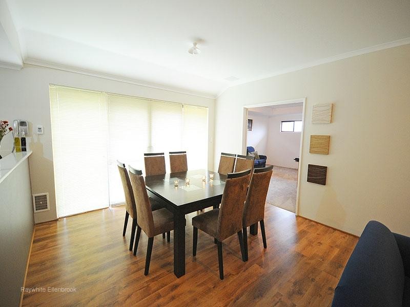 16 Whitehart Entrance, Aveley WA 6069