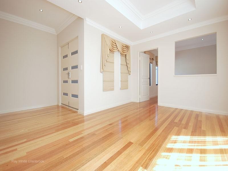 28a Windsor Place, Kallaroo WA 6025