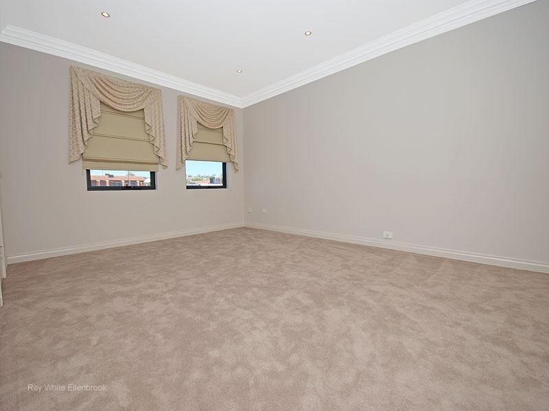 28a Windsor Place, Kallaroo WA 6025