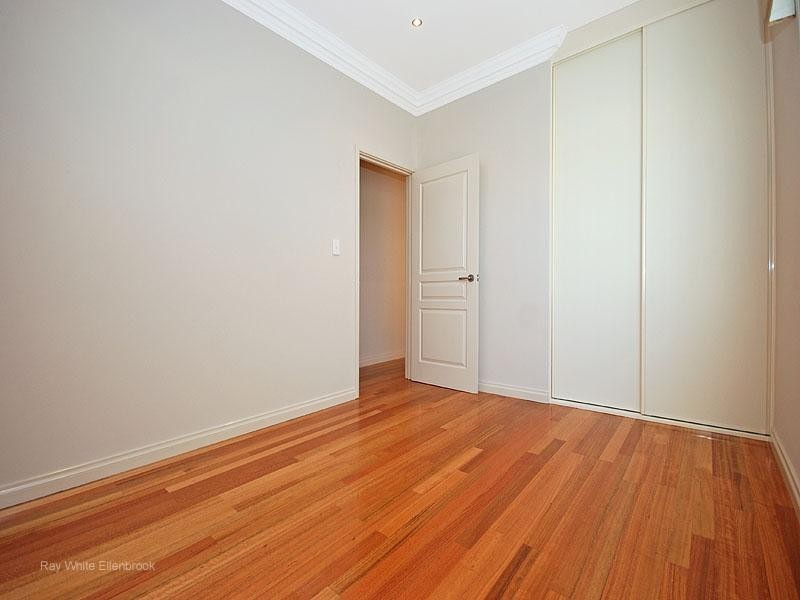 28a Windsor Place, Kallaroo WA 6025