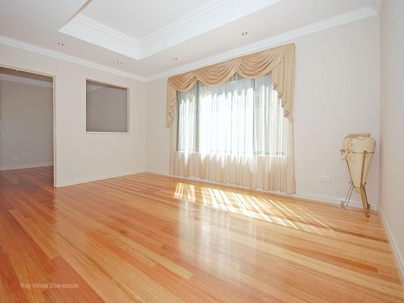 28a Windsor Place, Kallaroo WA 6025