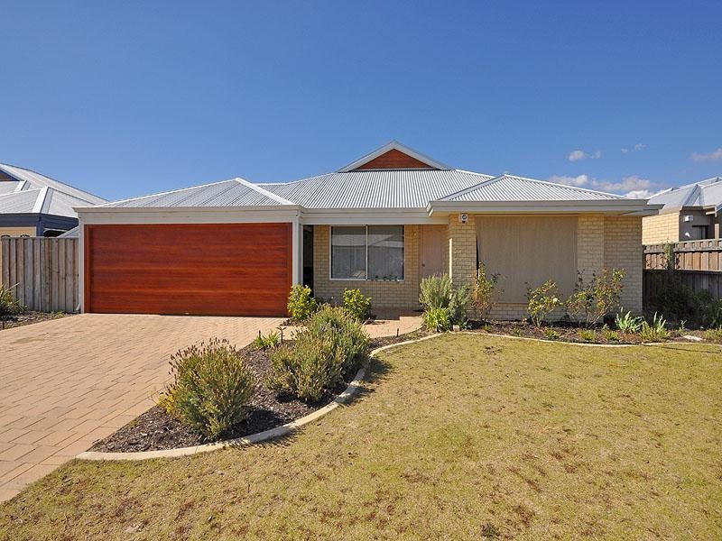 15 Carwell Avenue, Ellenbrook WA 6069