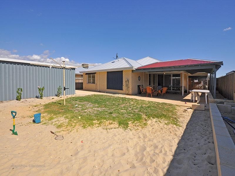 15 Carwell Avenue, Ellenbrook WA 6069