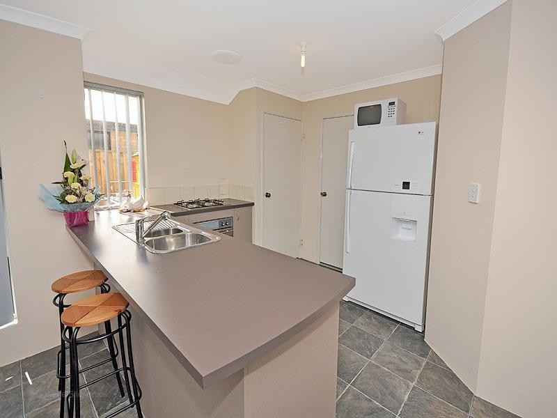 45 Elmina Avenue, Ellenbrook WA 6069