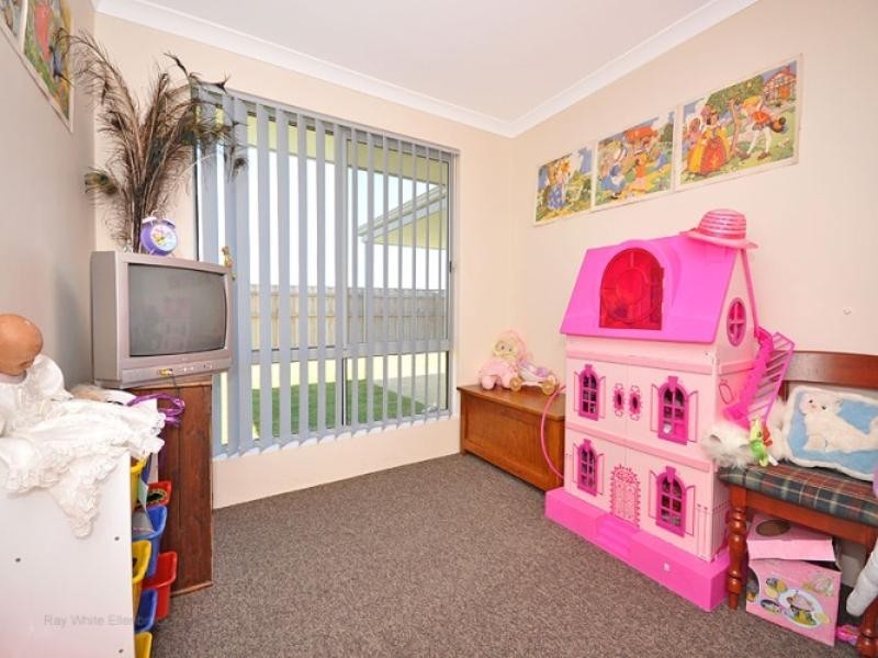 45 Elmina Avenue, Ellenbrook WA 6069