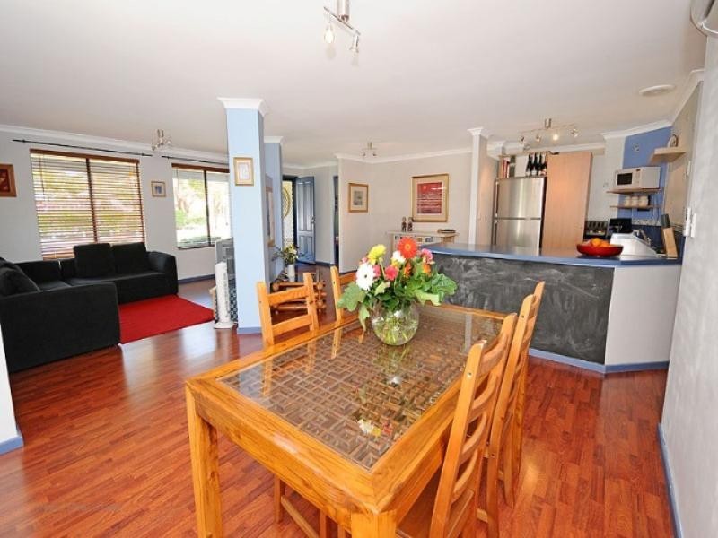 31 Anna Plains Circle, Ellenbrook WA 6069