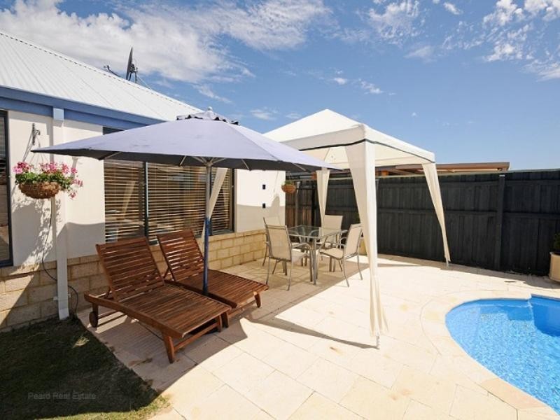 31 Anna Plains Circle, Ellenbrook WA 6069