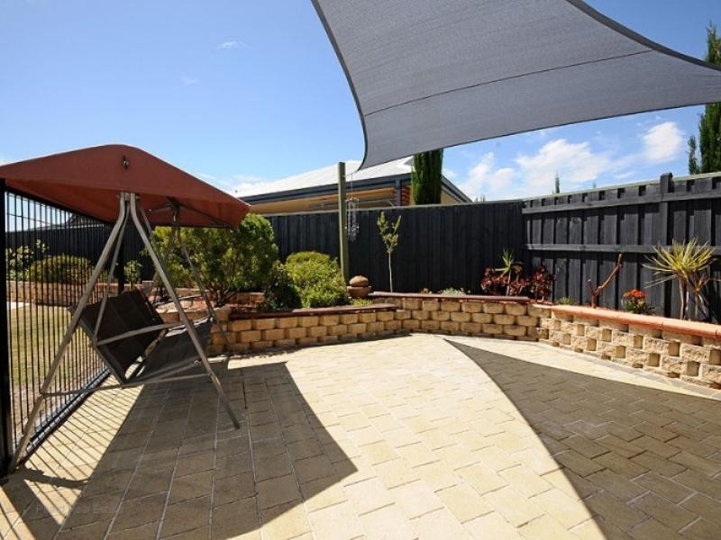 31 Anna Plains Circle, Ellenbrook WA 6069