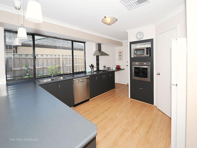 11 Heirisson Turn, Ellenbrook WA 6069