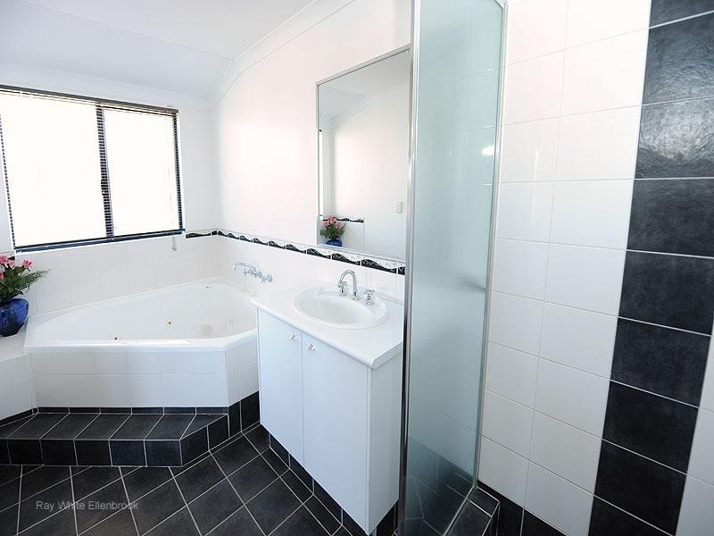 11 Heirisson Turn, Ellenbrook WA 6069