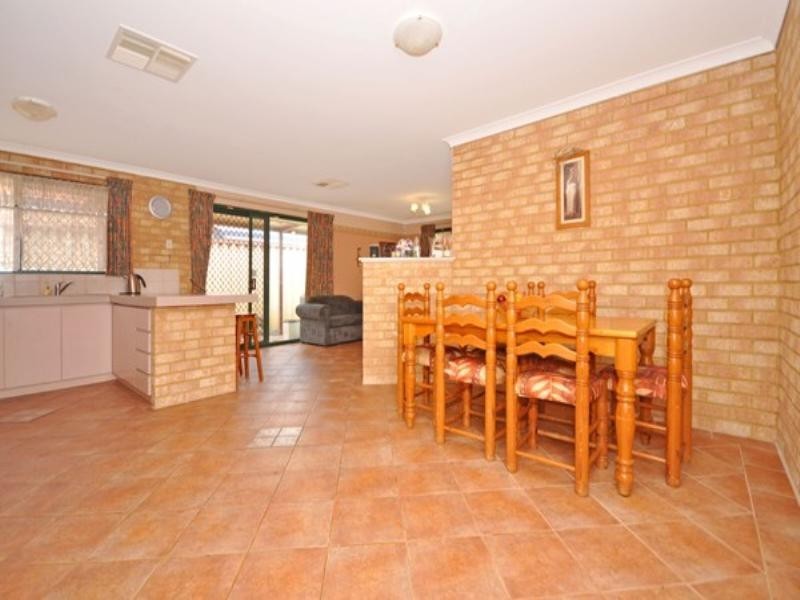 33 Whitchurch Road, Redcliffe WA 6104