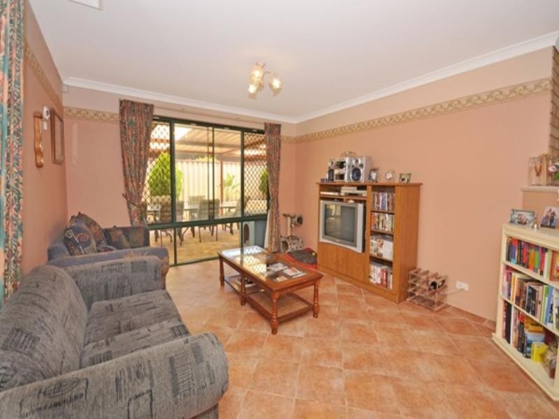 33 Whitchurch Road, Redcliffe WA 6104