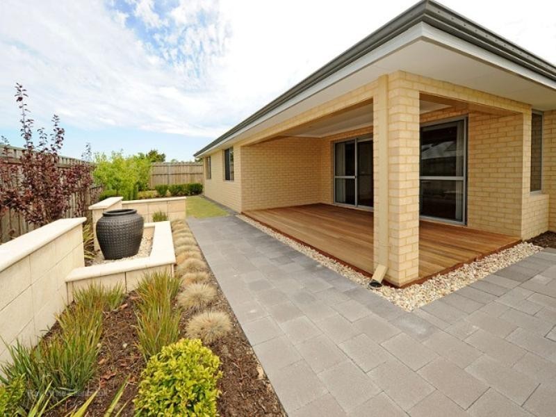 117 Brookmount Drive, Ellenbrook WA 6069