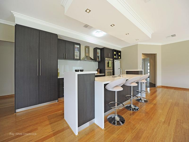 6 Manila Way, Aveley WA 6069