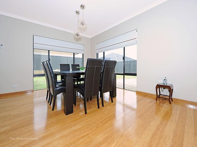 6 Manila Way, Aveley WA 6069