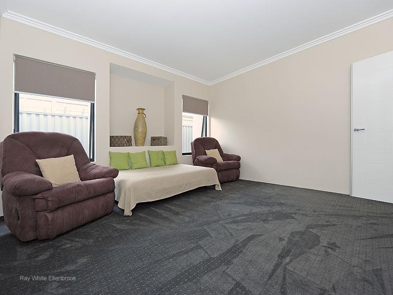 6 Manila Way, Aveley WA 6069