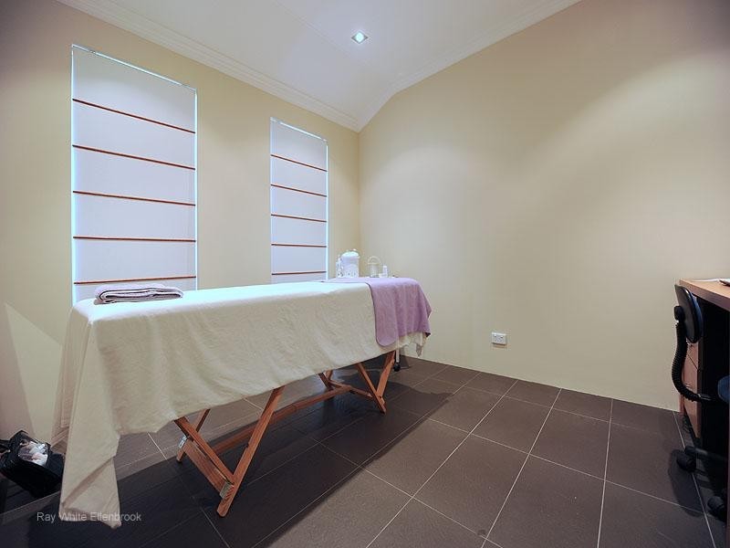 6 Manila Way, Aveley WA 6069