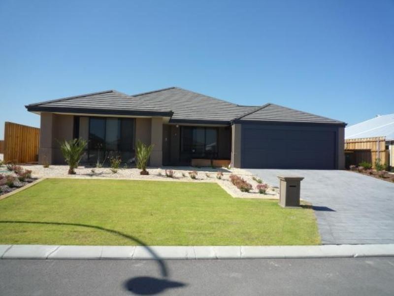 8 Yarran Link, Ellenbrook WA 6069