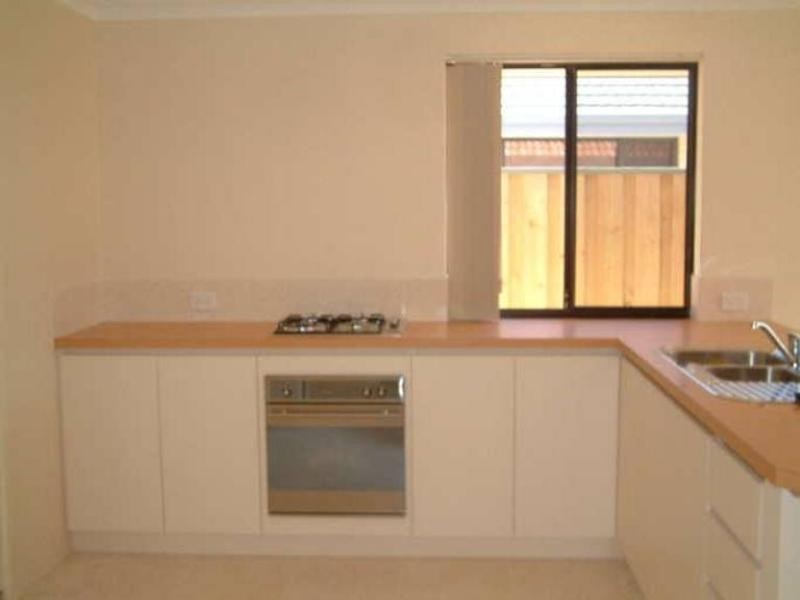 72 Granesse Drive, Ellenbrook WA 6069