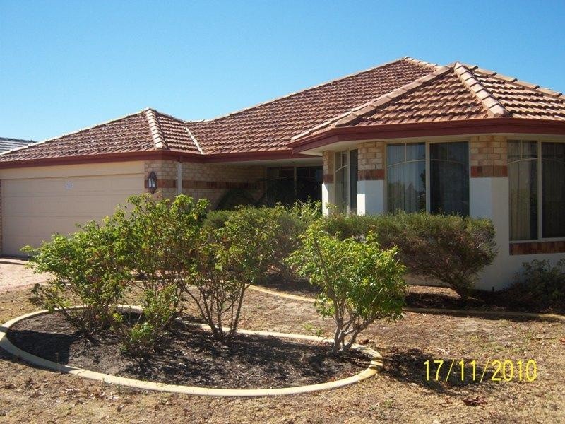 18 Rocklea Crescent, Ellenbrook WA 6069