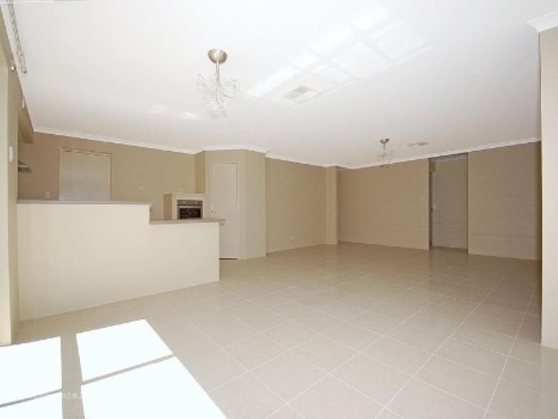 61 Ardmore Parade, Ellenbrook WA 6069