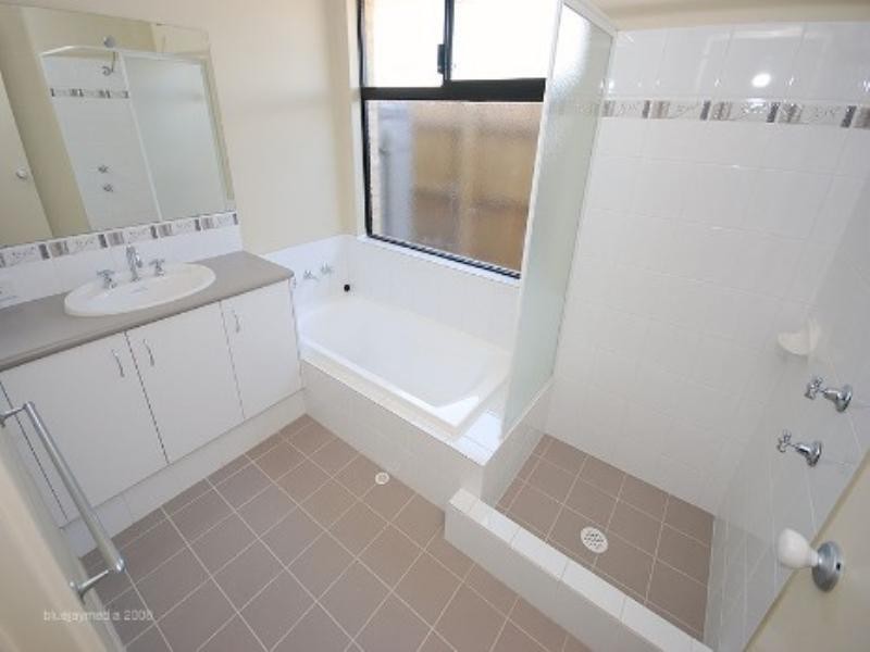 61 Ardmore Parade, Ellenbrook WA 6069