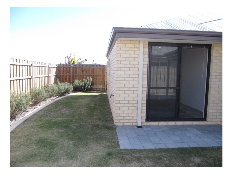 26 Hatfield Road, Ellenbrook WA 6069