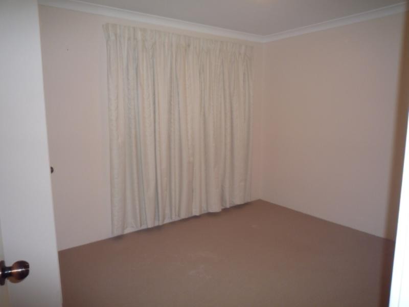 5 Blendon Avenue, Ellenbrook WA 6069