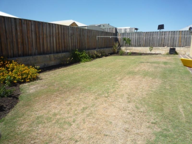 5 Blendon Avenue, Ellenbrook WA 6069