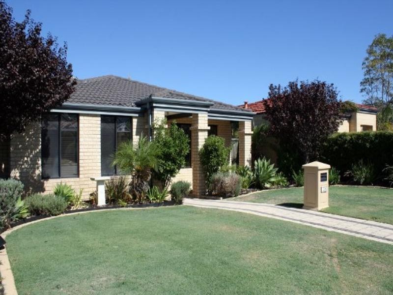18 Portofino Turn, Ellenbrook WA 6069