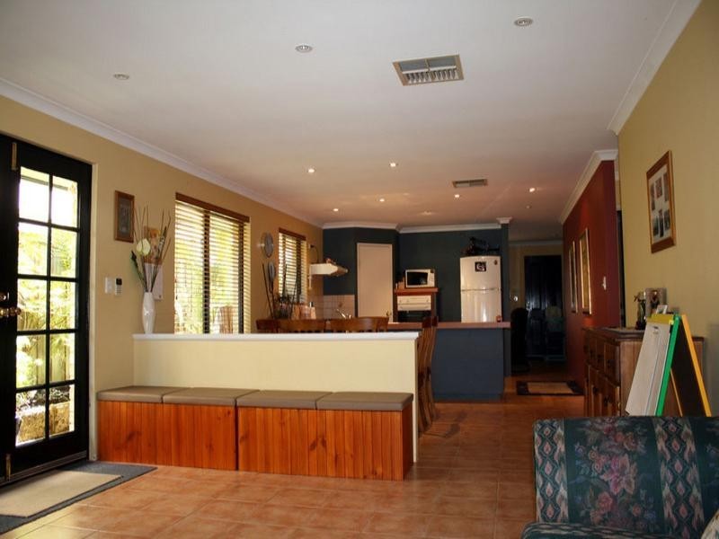 18 Portofino Turn, Ellenbrook WA 6069