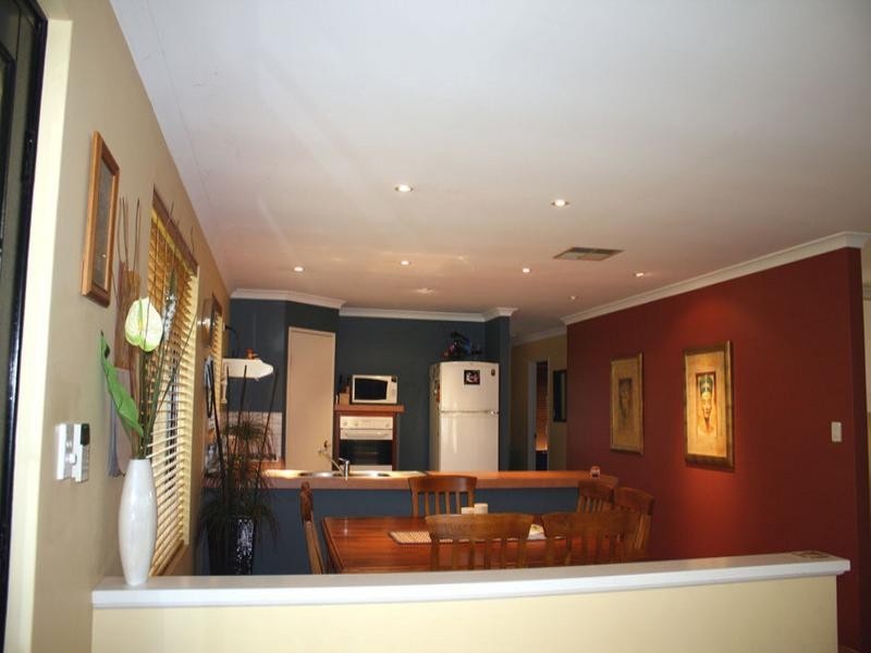 18 Portofino Turn, Ellenbrook WA 6069