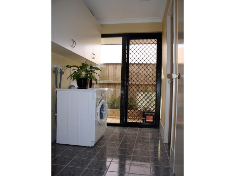 18 Portofino Turn, Ellenbrook WA 6069