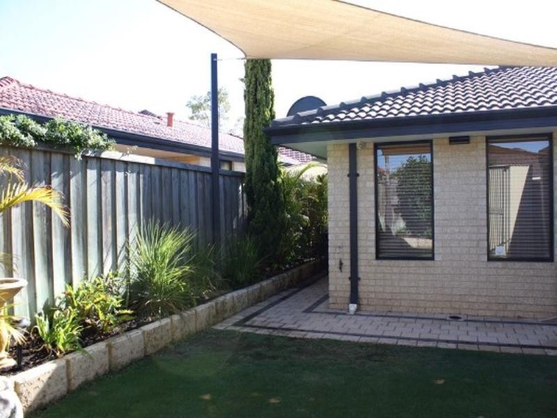 18 Portofino Turn, Ellenbrook WA 6069