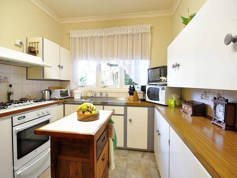 30 Newhaven Way, Nollamara WA 6061