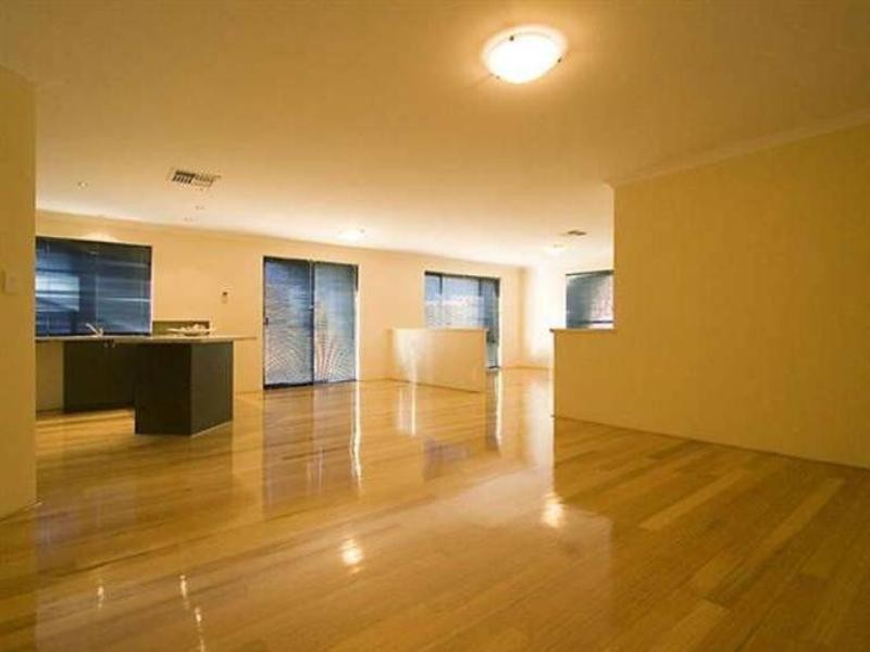 15 Weyba Turn, Ellenbrook WA 6069