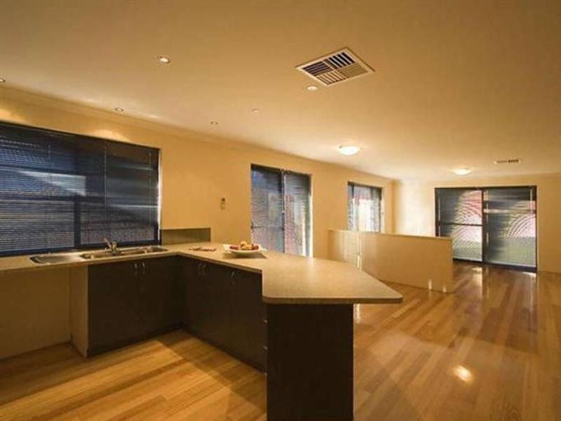 15 Weyba Turn, Ellenbrook WA 6069