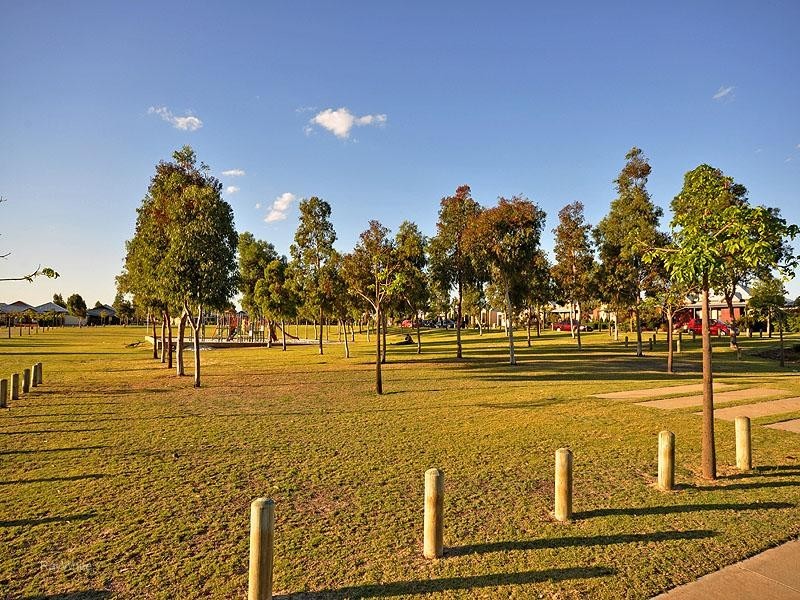 9 Riverina Drive, Ellenbrook WA 6069