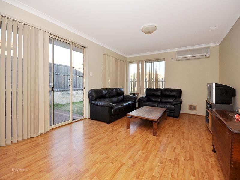 9 Riverina Drive, Ellenbrook WA 6069