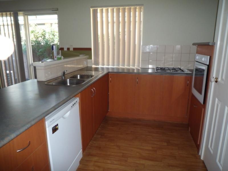 28 Larrawa Circle, Ellenbrook WA 6069