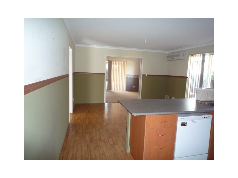 28 Larrawa Circle, Ellenbrook WA 6069