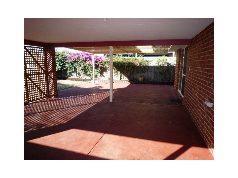 28 Larrawa Circle, Ellenbrook WA 6069