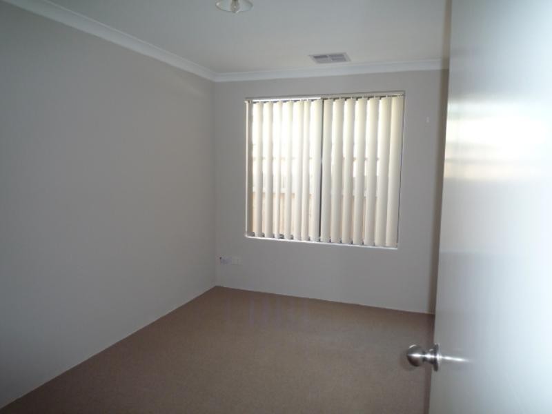 19 Heirisson Turn, Ellenbrook WA 6069