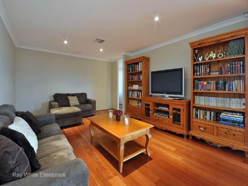 1 Branxholme Terrace, Ellenbrook WA 6069