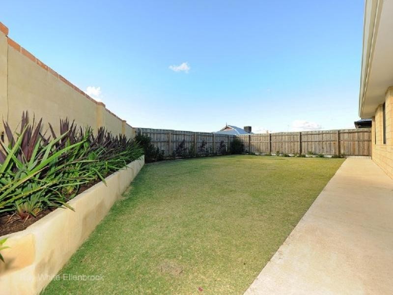 1 Branxholme Terrace, Ellenbrook WA 6069