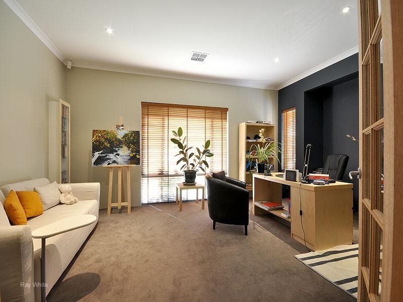 31 Welara Circle, Henley Brook WA 6055