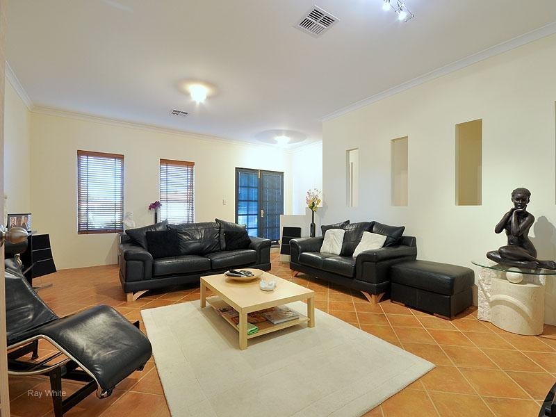 31 Welara Circle, Henley Brook WA 6055