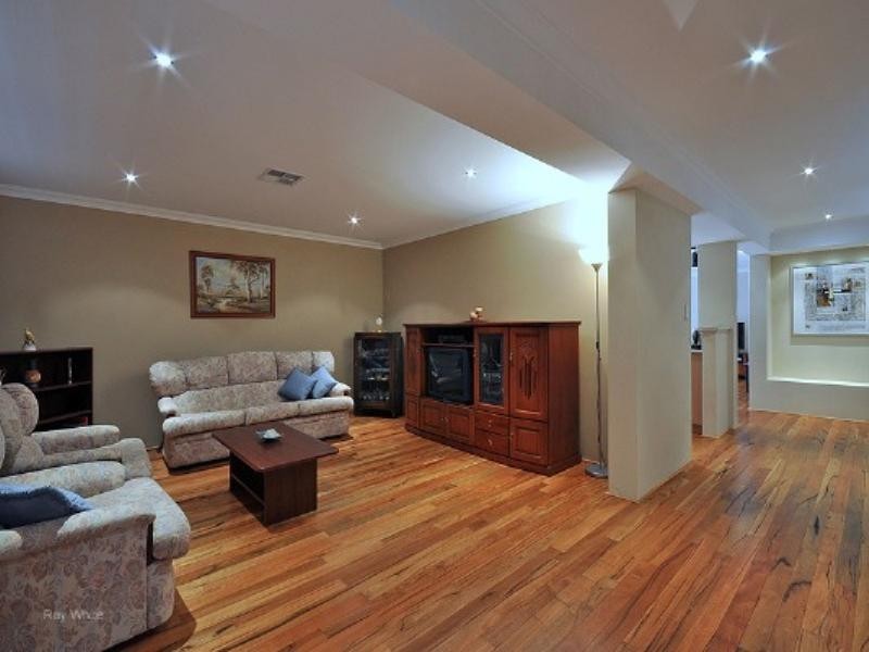 20 Pyrton Street, Aveley WA 6069